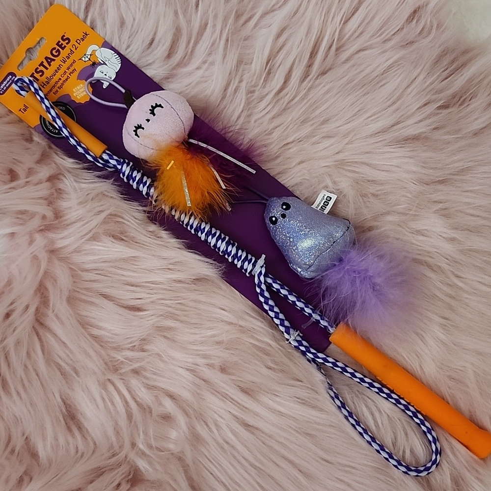 Brand New CATSTAGES HOLIDAY INSPIRED CATNIP WAND TEASER CAT TOY